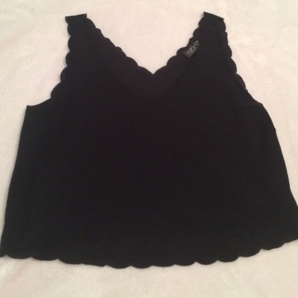 Topshop Cropped Scalloped Tank